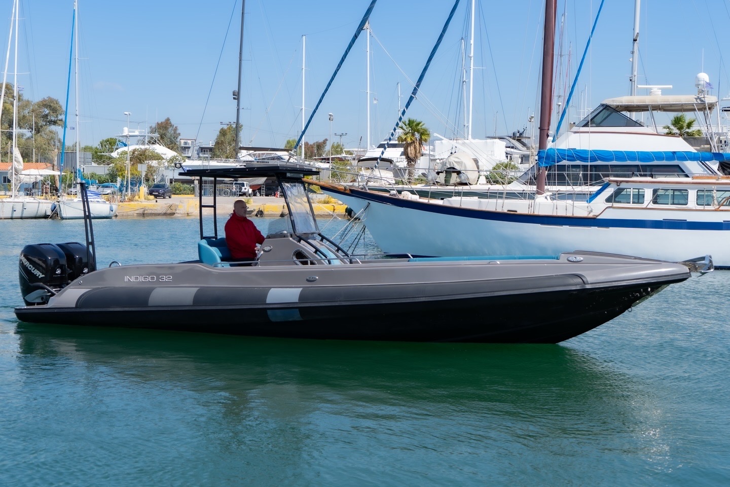 Bullet F.F., boat for rent in Athens