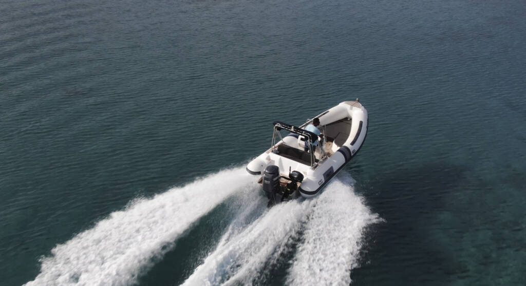 Fost Rib, boat for rent in Athens