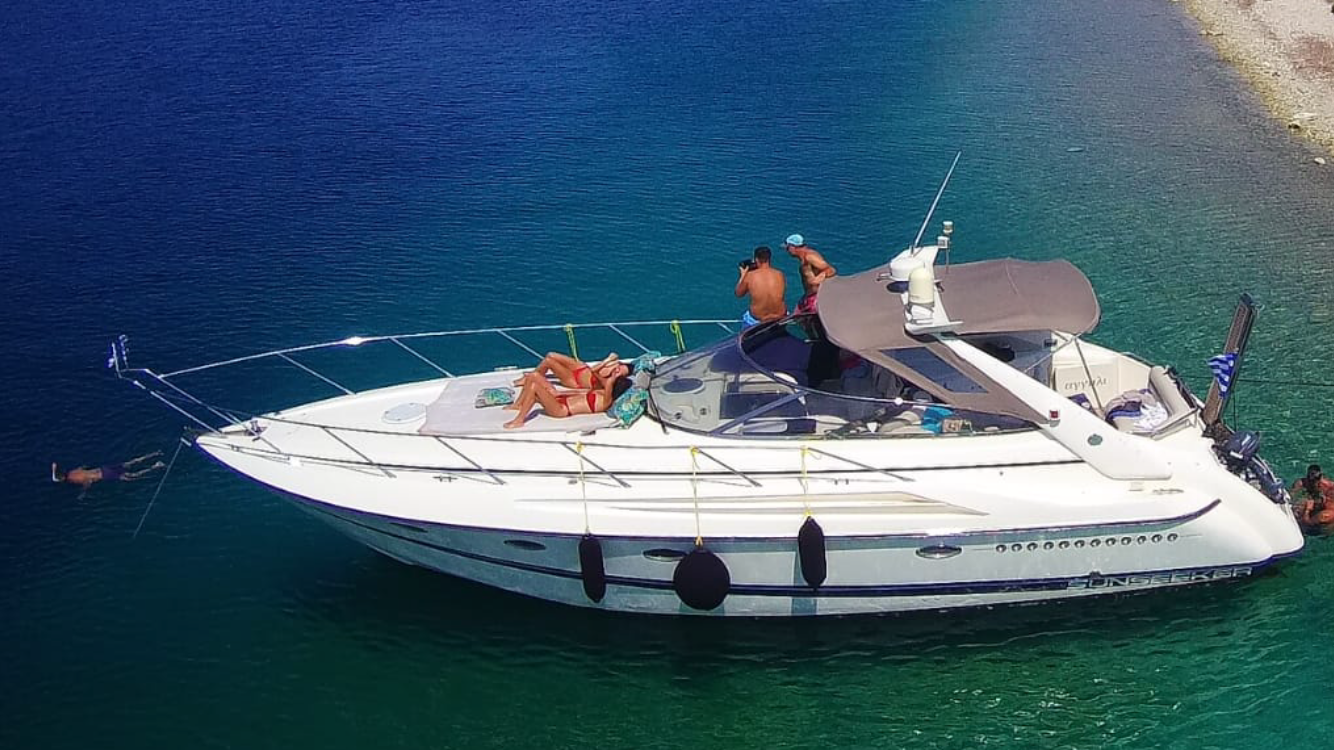 Aggili, boat for rent in Athens